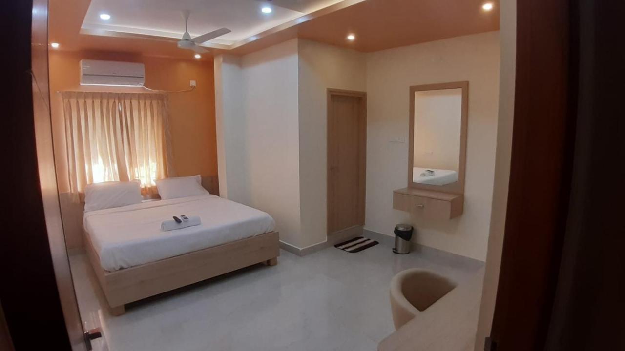 Jfive Residency Hotel เชนไน ภายนอก รูปภาพ